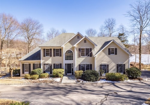Exploring the Appeal of Single-Family Homes in Wilton, CT